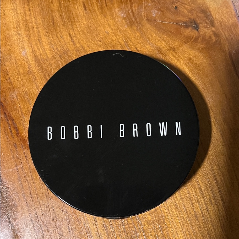 Bobbi Brown Illuminating Bronzing Powder Antigua